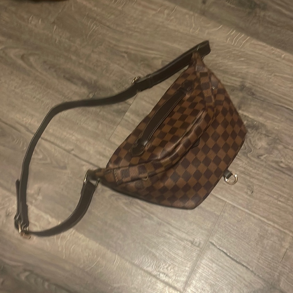 🌵LAST DAY!! 🌵Checkered bum bag- designer inspired